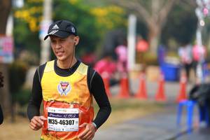 BIB: 195, 46307
                            <button type="button" onclick="openModal(9903755)" class="btn btn-primary btn-sm float-right btn-popup" data-toggle="modal" data-target=".modal-high-quality">
                        <i class="fas fa-shopping-cart"></i> Add to Cart
                    </button>
                                            <button type="button" onclick="isThisMe(9903755, true)" class="btn btn-success btn-sm float-right btn-popup btn-isme hidden" data-toggle="tooltip" data-placement="bottom" title="นี่คือรูปของคุณใช่ไหม คลิกที่นี่เพื่อเอาเข้าอัลบั้ม">
                        <i class="fas fa-plus"></i> Add to album
                    </button>
                    <button type="button" onclick="isThisMe(9903755, false)" class="btn btn-warning btn-sm float-right btn-popup btn-isnotme hidden">
                        <i class="fas fa-ban"></i> Remove from album
                    </button>